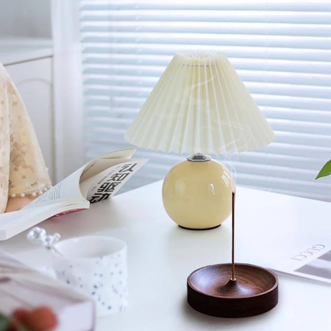 How Lamp Shades Affect Light and Mood
