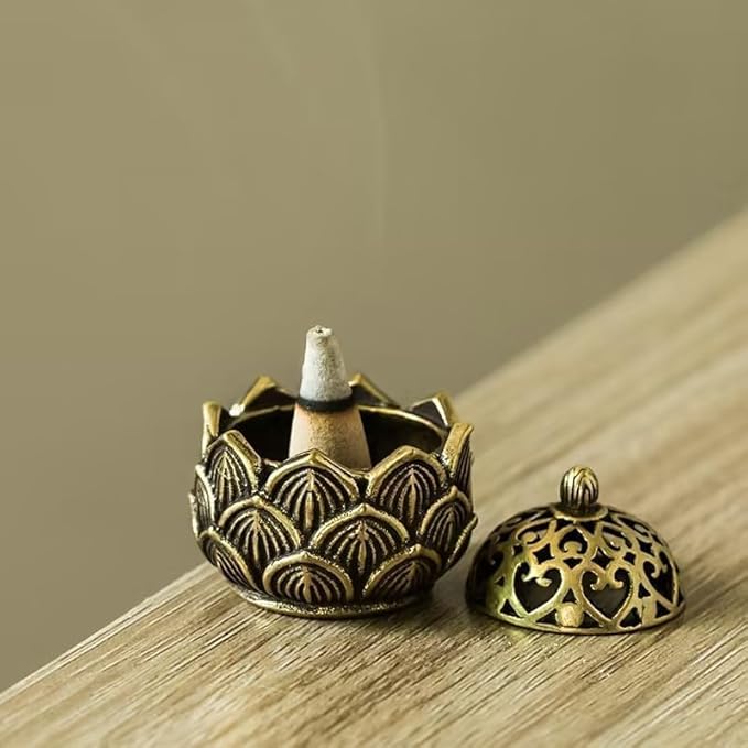 Gold Classic Incense Burner,Mini Lotus Cone Incenses Holder, 2.9 * 3cm Vintage Lotus Flower Shaped Incense Holder for Stick and Cone, Incense Holders