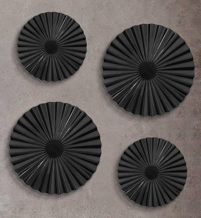 ITrixgan Black Metal Wall Art Decor For Living Room, Wall Hanging Decor Set Above TV Wall Decor, Gothic Room Decor for Bedroom Round Decorative Wall Art, Black Wall Decorations For Home Above Bed