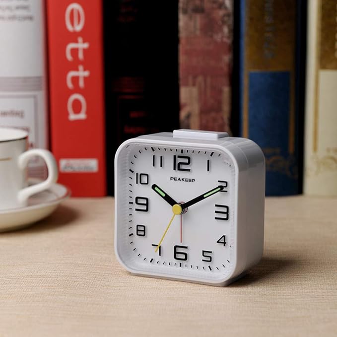 Peakeep 3D Numbers No Tick-Tock Analog Alarm Clock with Classic Beep Sound, Snooze, Manual Light and Battery Powered Small for Travel (White-3D)