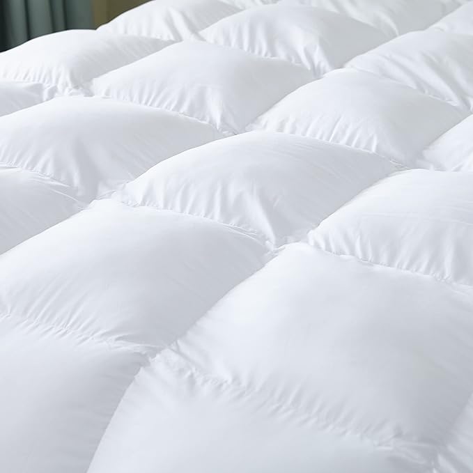 Luxurious White Solid Heavy Weight, Twin Size Goose Feathers Down Comforter for Winter Weather Duvet Insert, Premium Baffle Box, 100% Egyptian Cotton Cover, 60 oz. Fill Weight
