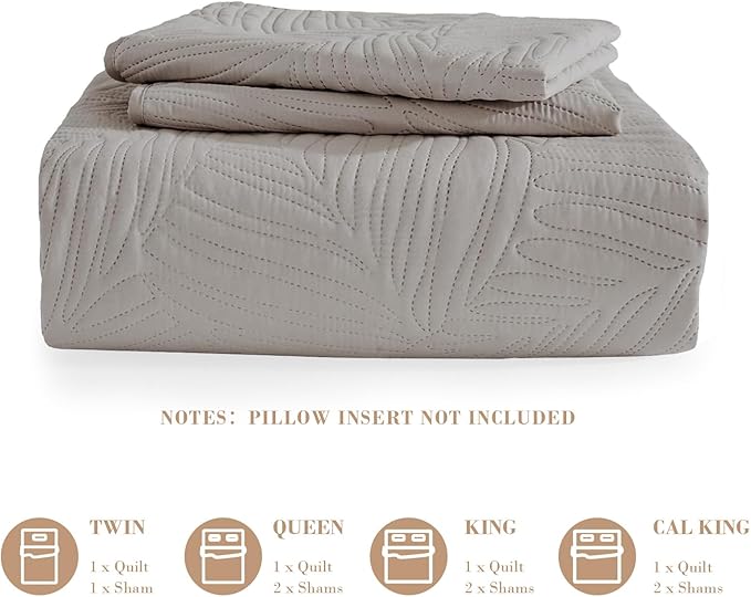 Exclusivo Mezcla California King Quilt Bedding Set, Lightweight Light Grey Quilts Cal Oversized King Size for All Seasons, Soft Microfiber Bedspreads Coverlets with Leaf Pattern, 3 Piece