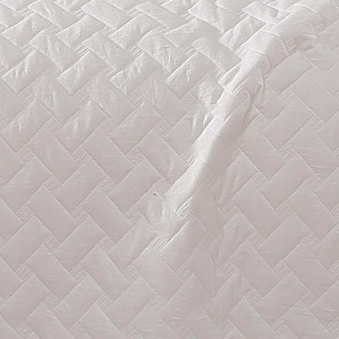 WRENSONGE King Size Quilt-3 Pieces Weave White Bedspreads King Quilt Bedding Set for All Seasons, Soft Summer Coverlet with 2 Pillow Shams Suitable for Bed, Couch, Quilted Blanket