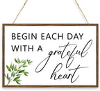 Begin Each Day With A Grateful Heart Sign Wood Plaque Wall Decor,Grateful Sign Wooden Hanging Wall Pediments for Home Office Front Door Wall Decor