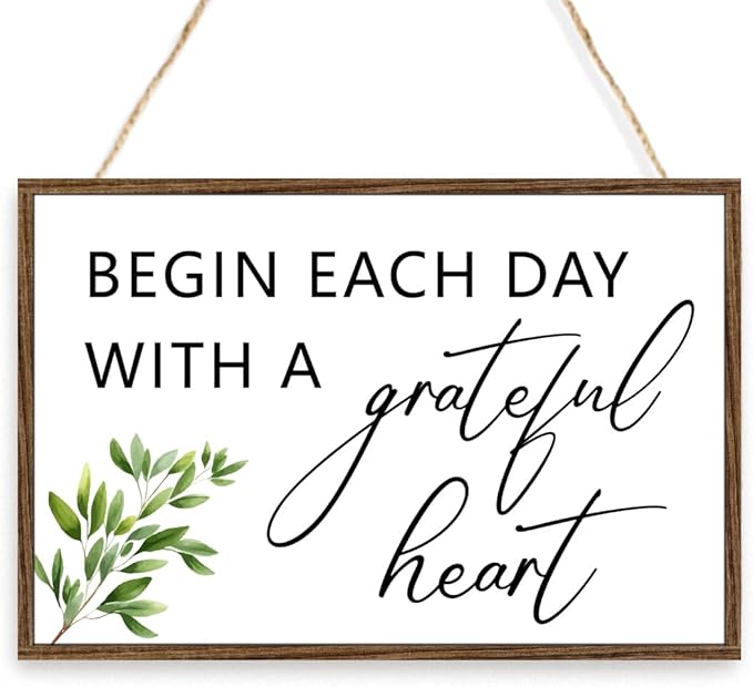 Begin Each Day With A Grateful Heart Sign Wood Plaque Wall Decor,Grateful Sign Wooden Hanging Wall Pediments for Home Office Front Door Wall Decor