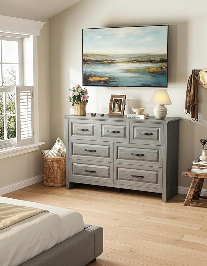 Marsail Farmhouse 7 Drawer Dresser, Wood Chest of Drawers with Natural Texture, Smooth Gliding Drawers, Versatile Storage Organizer Cabinet for Bedroom & Living Room, Grey