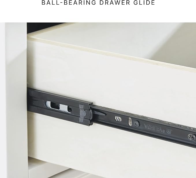 Signature Design by Ashley Fortman Casual 5 Drawer Chest for Bedroom, White