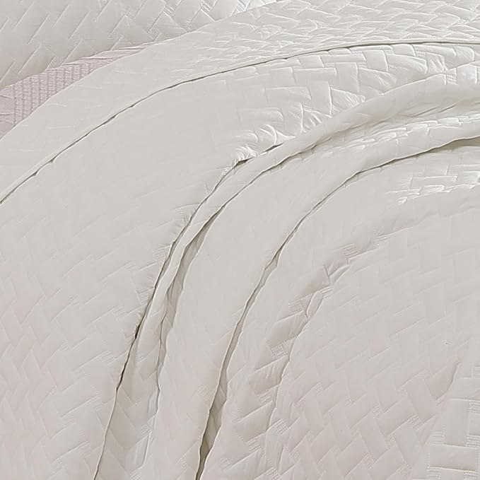 WRENSONGE King Size Quilt-3 Pieces Weave White Bedspreads King Quilt Bedding Set for All Seasons, Soft Summer Coverlet with 2 Pillow Shams Suitable for Bed, Couch, Quilted Blanket