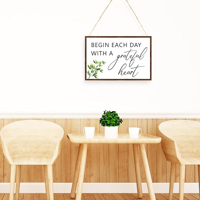Begin Each Day With A Grateful Heart Sign Wood Plaque Wall Decor,Grateful Sign Wooden Hanging Wall Pediments for Home Office Front Door Wall Decor