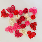 40Pcs Natural Rattan Hanging Ornaments Valentine Heart Round Wicker Balls for Valentine's Day, Christmas Wedding Baby Shower DIY Craft Vase Fillers for Home Party Decor