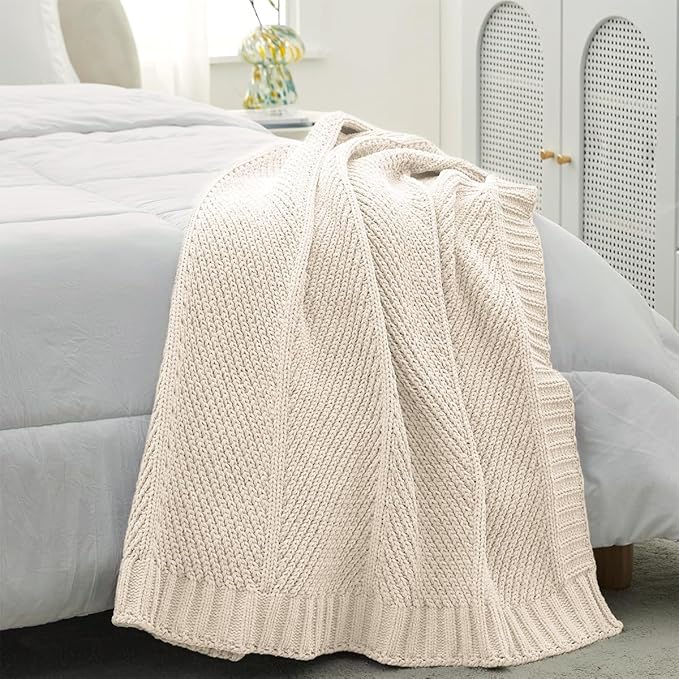 Amélie Home Chevron Chenille Knit Throw Blanket for Couch, Cozy Texture Decorative Soft Blanket for Sofa & Chair, 50"x60", Ivory