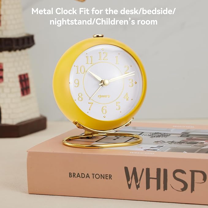 Metal Desk Alarm Clock, Retro Bedroom Table Vintage Analog Silent Non-Ticking Gold Alarm Clock, Bedside Decor(Mango Yellow)