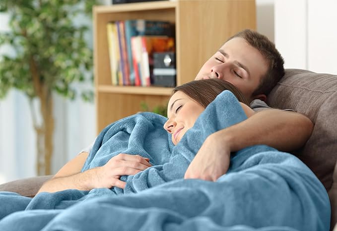 Utopia Bedding Fleece Blanket Twin Size Washed Blue 300GSM Luxury Anti-Static Fuzzy Soft Microfiber Bed Blanket (60x80 Inch)