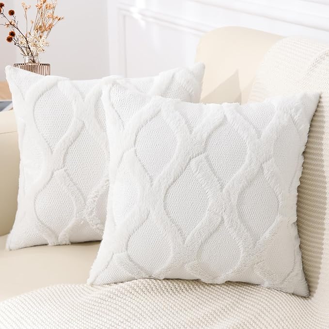 decorUhome Spring Throw Pillow Covers 20x20 Inch Set of 2, Soft Plush Faux Fur Wool Cream White Couch Pillow Covers, Decorative Neutral Pillow Cases for Bed Sofa Living Room Home Decor