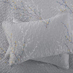 Exclusivo Mezcla Reversible Boho Quilts Queen Size, Grey Bedspreads Lightweight Coverlet All Season Flowers Quilt Bedding Set with Printed Floral Pattern (1 Quilt, 2 Pillow Shams)