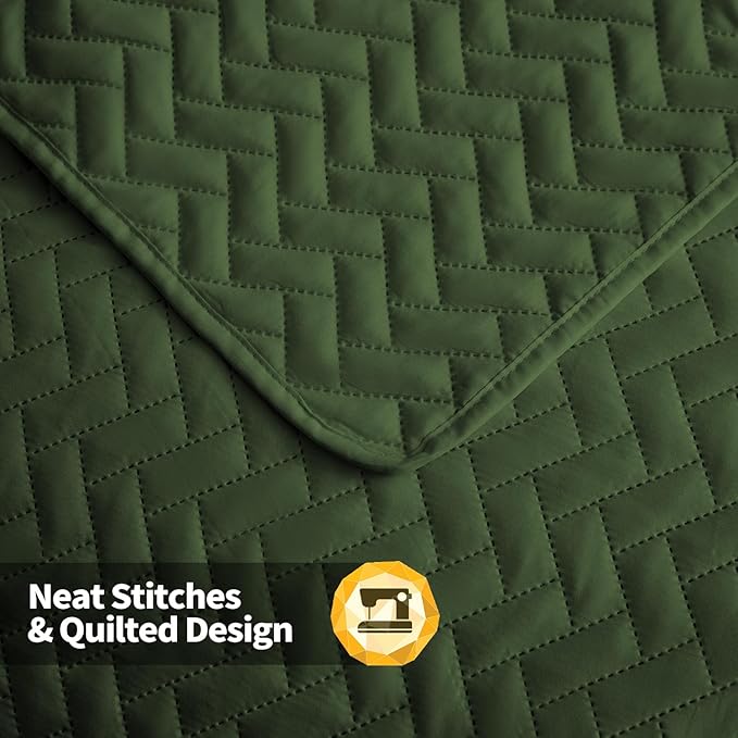 Maple&Stone Quilt Set Twin/Twin XL, Lightweight Olive Green Bedspread Ultrasonic Chevron Pattern Light Coverlet for All Season Comforter Bedding Decor - 2 Piece Twin Extra Long Bed Cover Sets