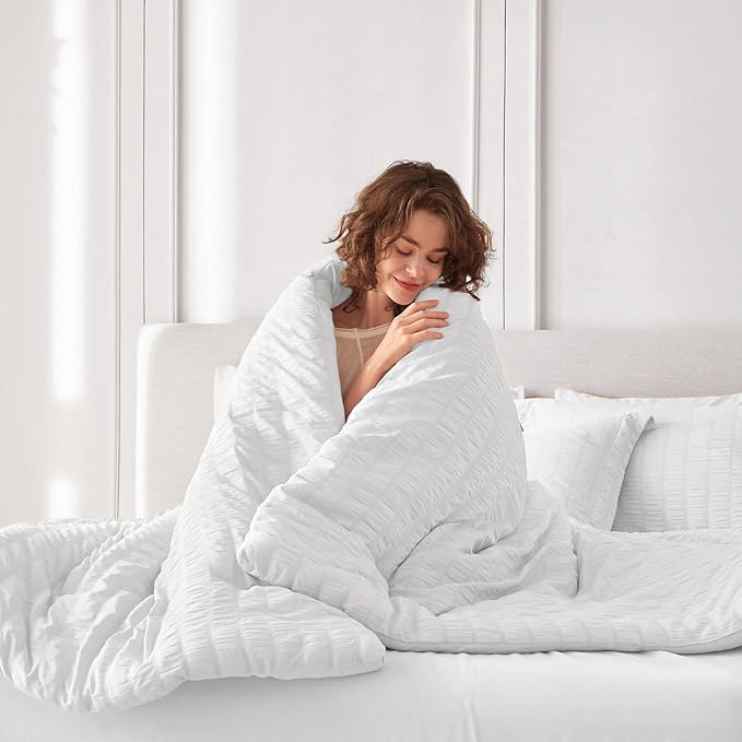 MUXHOMO 5 Pieces Twin Comforter Set, Seersucker Bed in a Bag Twin Size, All Season Luxury Bedding Set with Comforter, Flat Sheet, Fitted Sheet, Pillowcase & Sham, White