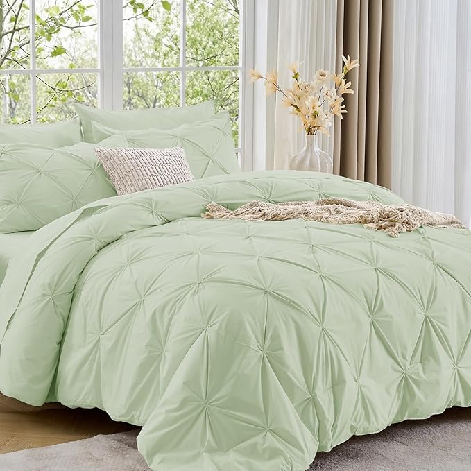 Sasttie Queen Comforter Set, 7-Piece Bed in a Bag, Pintuck Bedding Sets for All Season, Includes Comforter, Flat Sheet, Fitted Sheet, Pillowcases and Pillowshams, Mint