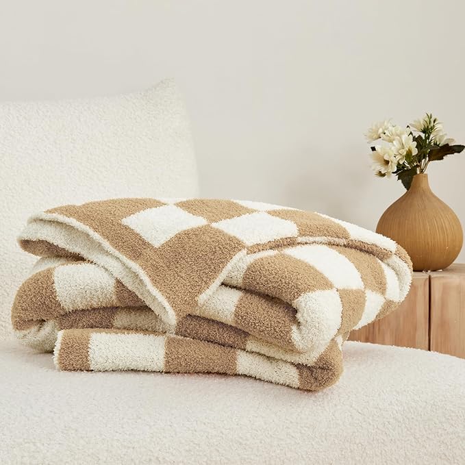 CozeCube Super Soft Fullfy Microfiber Reversible Knitted Blankets, Warm Cozy Fuzzy Plush Throw, Beige and White Checkered Throw Blanket for Couch Bed Sofa, 50" x 60"