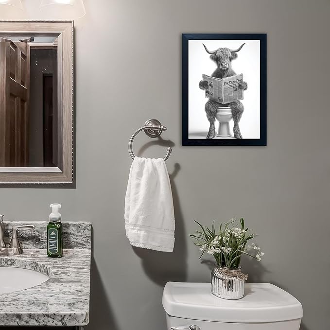Funny Highland Cow Bathroom Wall Art - Framed Black and White Bathroom Wall Decor, Humorous Cow Picture Wall Decor with Cute Animal Canvas, Modern Farmhouse Style Restroom Sign Art for Toilet & Washroom 16"x20"