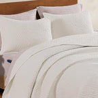 WRENSONGE Queen Quilt-3 Pieces Geometric White Bedspreads Queen Size Quilt Bedding Set for All Seasons,Soft Summer Coverlet with 2 Pillow Shams Suitable for Bed, Couch, Quilted Blanket