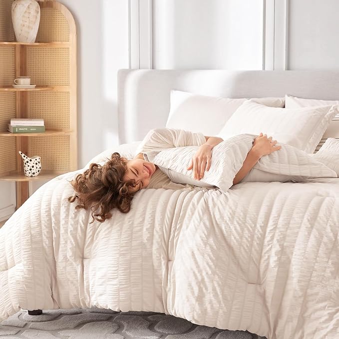 MUXHOMO 7 Pieces Full Comforter Set, Seersucker Bed in a Bag Full Size, All Season Luxury Bedding Set with Comforter, Flat Sheet, Fitted Sheet, Pillowcases & Shams, Beige