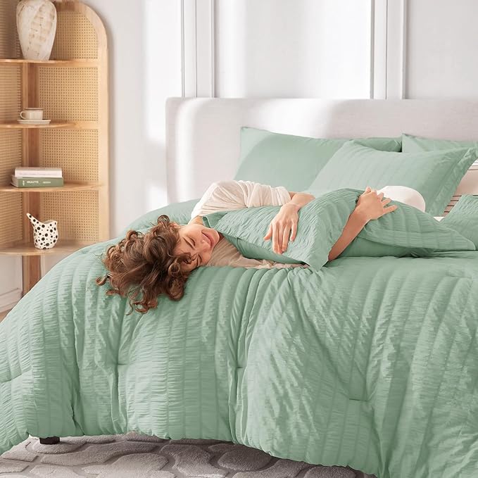 MUXHOMO 7 Pieces Full Comforter Set, Seersucker Bed in a Bag Full Size, All Season Luxury Bedding Set with Comforter, Flat Sheet, Fitted Sheet, Pillowcases & Shams, Sage Green