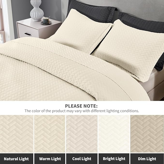 Maple&Stone Quilt Set Oversized King Size, 128"x120" Lightweight Cream White Bedspread Ultrasonic Chevron Pattern Light Coverlet for All Season Comforter Bedding Decor - 3 Piece Bed Cover Sets