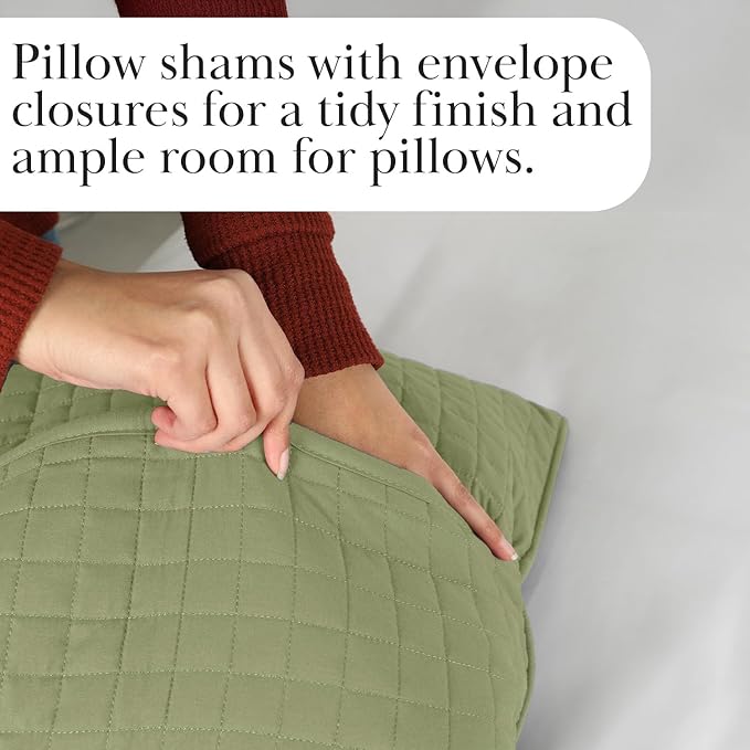 Southshore Fine Living, Inc. Oversized King Quilt Bedding Set, Pet Hair Resistant Bedding, Microfiber Lightweight Bedspread, California King Coverlet Set w/2 Pillow Shams, Sage Green Quilt