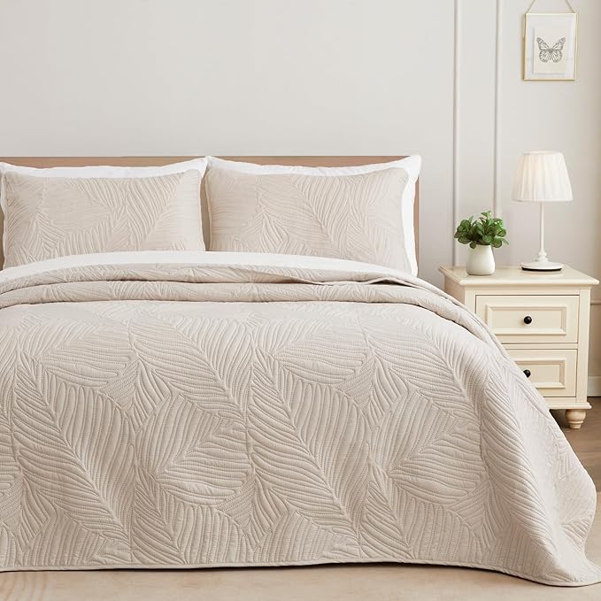 Exclusivo Mezcla Queen Quilt Bedding Set, Lightweight Brich Beige Quilts Queen Full Size for All Seasons, Soft Microfiber Bedspreads Coverlets Bed Cover with Leaf Pattern, 3 Piece