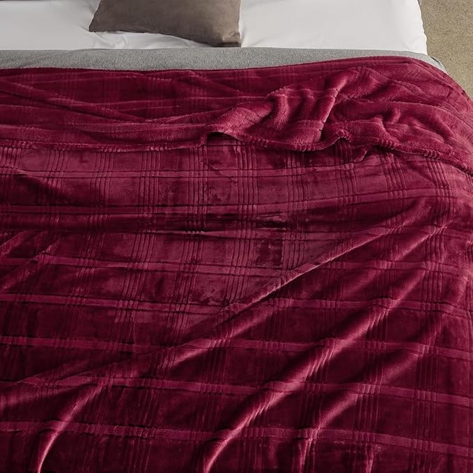 Oversized King Fleece Blanket 120x120 Inches, Seamless Soft Cozy 3D Jacquard Flannel Blanket 10'x10' Extra Large for Bed, Sofa, Couch, Travel & Camping, California King Throw, Burgandy Red