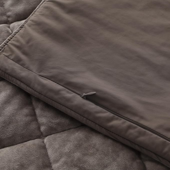 KASENTEX Greek Velvet Queen Quilt Set, 3× Softer Luxe Sheen, 100% Cotton Backing, 150GSM Down-Alternative Fill, Expanded 98×98" Coverage for Fuller Side Drape (1 Quilt + 2 Pillow Shams), Fossil