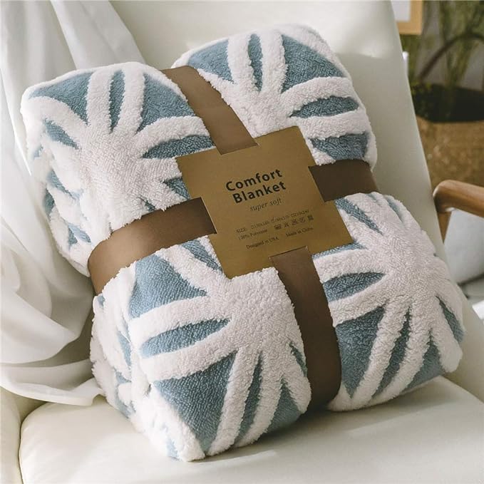 LOMAO Sherpa Fleece Blanket Fuzzy Soft Throw Blanket Dual Sided Blanket for Couch Sofa Bed (Light Blue, 90''x90'')