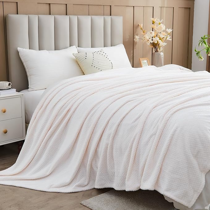 NEWCOSPLAY Super Soft Queen Blanket Ivory Premium Silky Flannel Fleece Leaves Pattern Lightweight Bed Blanket All Season Use (Ivory, Queen(90"x90"))