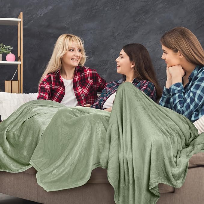 Tinideya 6 Pcs Flannel Fleece Throw Blanket Bulk 50 x 60 Inch Soft Fleece Blanket Warm Throw Blanket Coral Blankets for Couch Sofa Home Wedding Gifts Season (Sage Green)