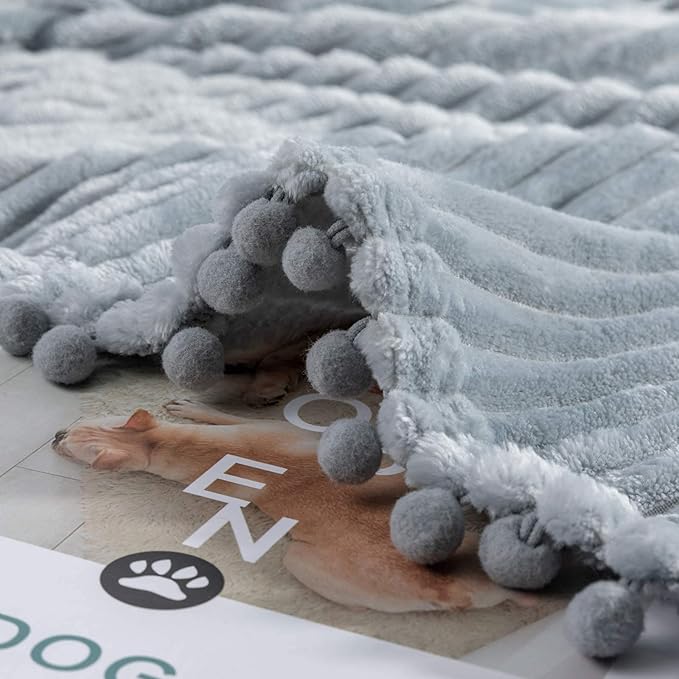 DISSA Fleece Blanket Queen Size – 90x90, Grey – Soft, Plush, Fluffy, Fuzzy, Warm, Cozy – Perfect Throw for Couch, Bed, Sofa - with Pompom Fringe - Flannel Blanket