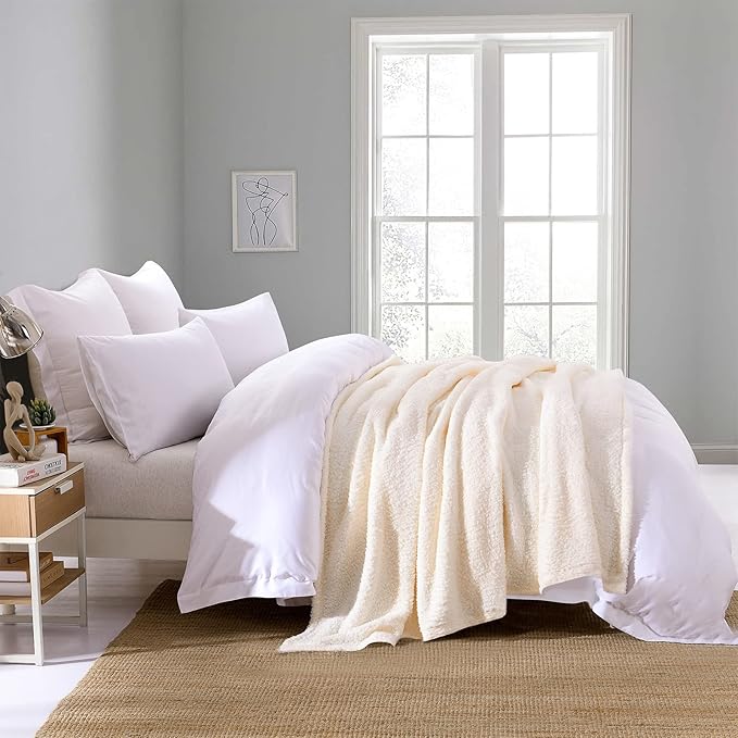 Ultra Soft Fleece Sherpa Blanket Queen Size, Lightweight Cozy Pattern Reversible Bed Blanket for All Season, Antique White, 90”x90”