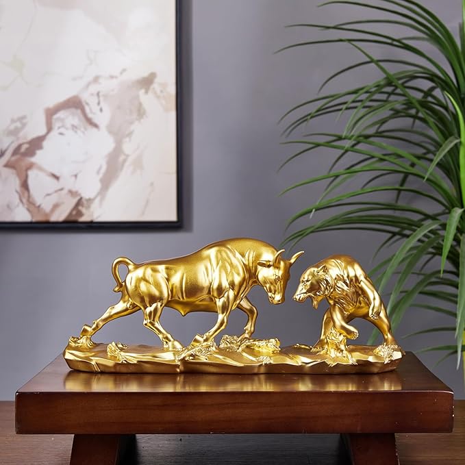 AETVRNI Wall Street Bull and Bear Statue - 4.5 Inch Tall Bull & Bear Statues, Gold Resin Abstract Tabletop Decor for Financial Brokers,Gold