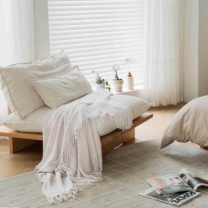lifein Throw Blanket for Couch, Soft Boho Decor Bed Throw,Cozy Blue Chenille Knitted Small Farmhouse Lightweight Throw for All Season(White,50 * 60")