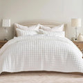 RECYCO Luxury Velvet Quilt Set, California King 118'' x 106'' Oversized Bedspread, Ultra Soft Velvet Comforter, Lightweight Box Stitch Bedding Sets for All Season, with 2 Shams, Bright White