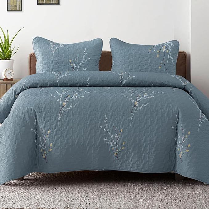 Exclusivo Mezcla Reversible Boho Quilts Queen Size, Blue Bedspreads Lightweight Coverlet All Season Flowers Quilt Bedding Set with Printed Floral Pattern (1 Quilt, 2 Pillow Shams)