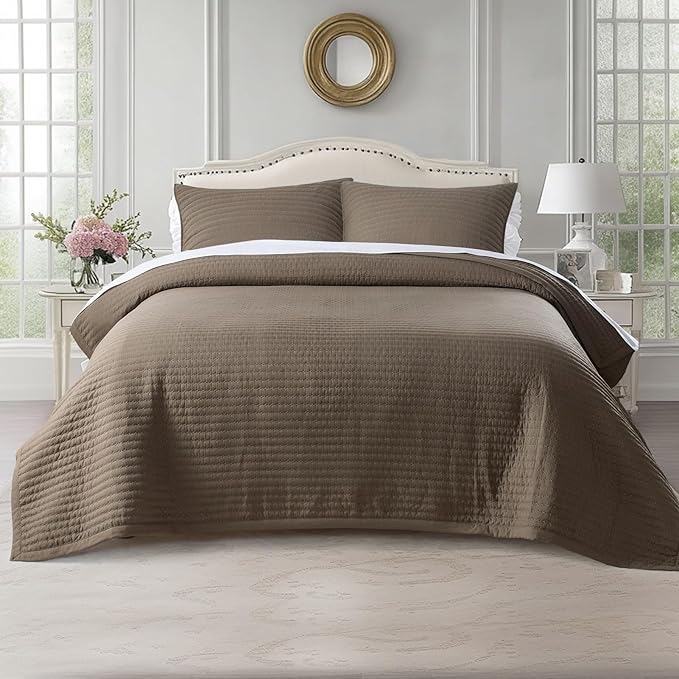 KASENTEX Oversized Queen Quilt Set 102"x106" – Soft Washed 3-Layer Lightweight Bedspread, Minimalist Nordic Design, All-Season Spring & Summer Quilt Set (1 Quilt + 2 Pillow Shams), Cub