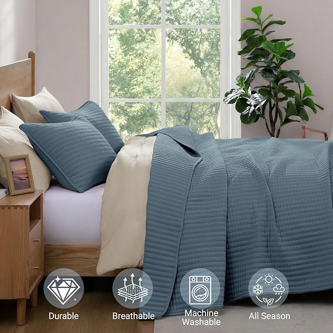 WRENSONGE King Size Quilt-3 Pieces Lightweight Bedspreads Oxford Blue King Quilt Bedding Set for All Seasons, Soft Summer Coverlet with 2 Pillow Shams Suitable for Bed, Couch, Quilt Blanket