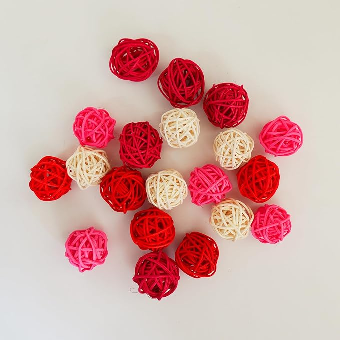 40Pcs Natural Rattan Hanging Ornaments Valentine Heart Round Wicker Balls for Valentine's Day, Christmas Wedding Baby Shower DIY Craft Vase Fillers for Home Party Decor