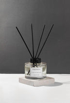 Reed Diffuser Set - Oud & Citrus 5.63 fl oz (160ml) Scented Diffuser with Sticks Luxury Fragrance for Home, Office & Bathroom Shelf Decor.