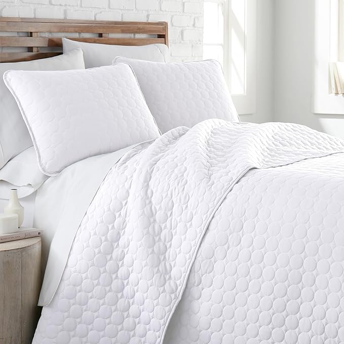 Southshore Fine Living, Inc. Twin XL Comforter Quilt Set, Dorm Room Bedding Essentials, Stain Resistant, Machine Washable Bed Spread, Twin XL White Quilt Bedspread Set w/Pillow Sham, Bright White