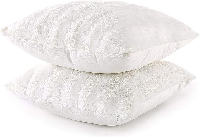 Cheer Collection Faux Fur Throw Pillows - Decorative Pillows for Couch, Bed Throw Pillows, Chocolate Accent Pillows for Bedroom or Living Room Aesthetic, Set of 2 Furry Throw Pillows, 18”x18”