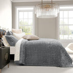 RECYCO Luxury Velvet Quilt Set Full Queen Size, Lightweight Velvet Comforter Set, Oversized Bedspread Coverlet Quilted Bedding Set, with 2 Matching Pillow Shams, for All Season, Gray
