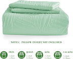 Exclusivo Mezcla California King Quilt Bedding Set, Lightweight Sage Green Quilts Cal Oversized King Size for All Seasons, Soft Microfiber Bedspreads Coverlets with Leaf Pattern, 3 Piece