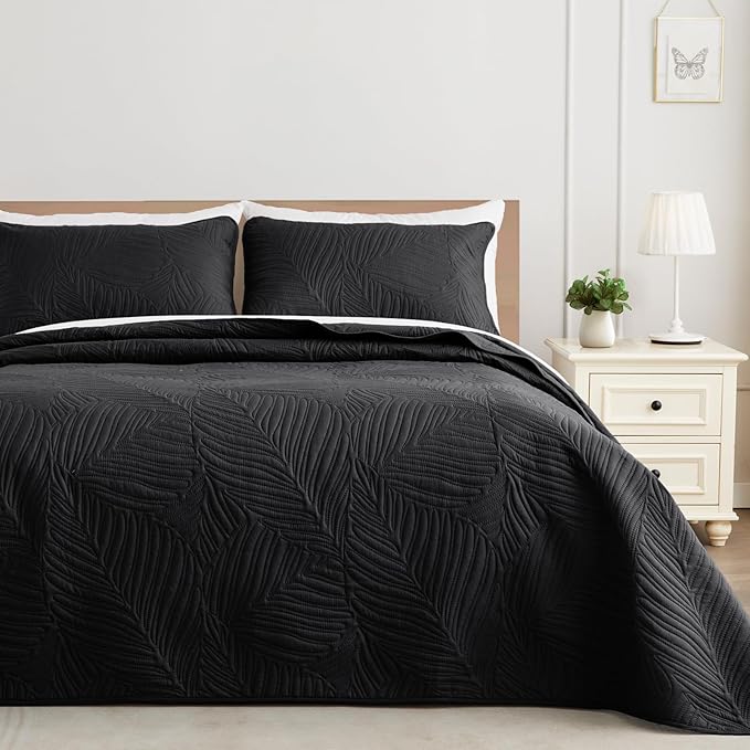 Exclusivo Mezcla Queen Quilt Bedding Set, Lightweight Black Quilts Queen Full Size for All Seasons, Soft Microfiber Bedspreads Coverlets Bed Cover with Leaf Pattern, 3 Piece